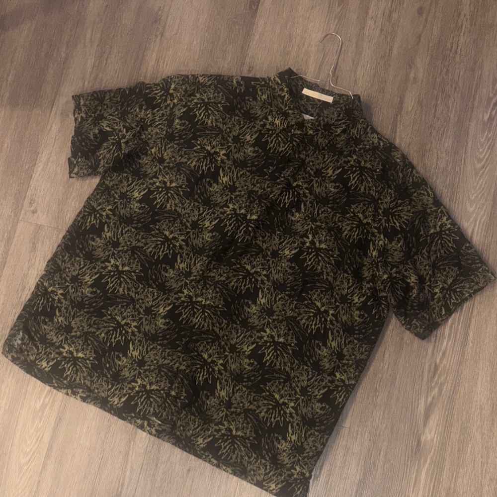 Perry Ellis Black and Green Casual Button Down Shirt